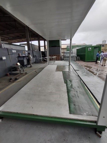 Containers habitáveis ficam mais confortáveis com revestimentos vinílicos.